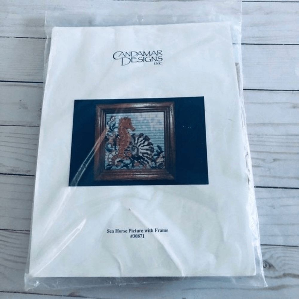 Candamar Designs Inc, Sea Horse w/ 6”x6” wood frame 30871 Kit